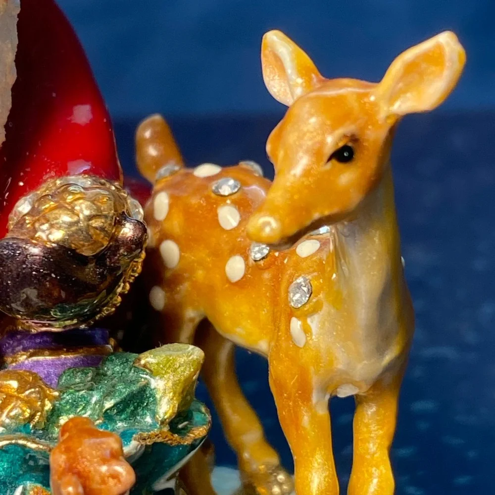 Kubla Crafts Bejeweled Christmas Santa Claus with Animals Box